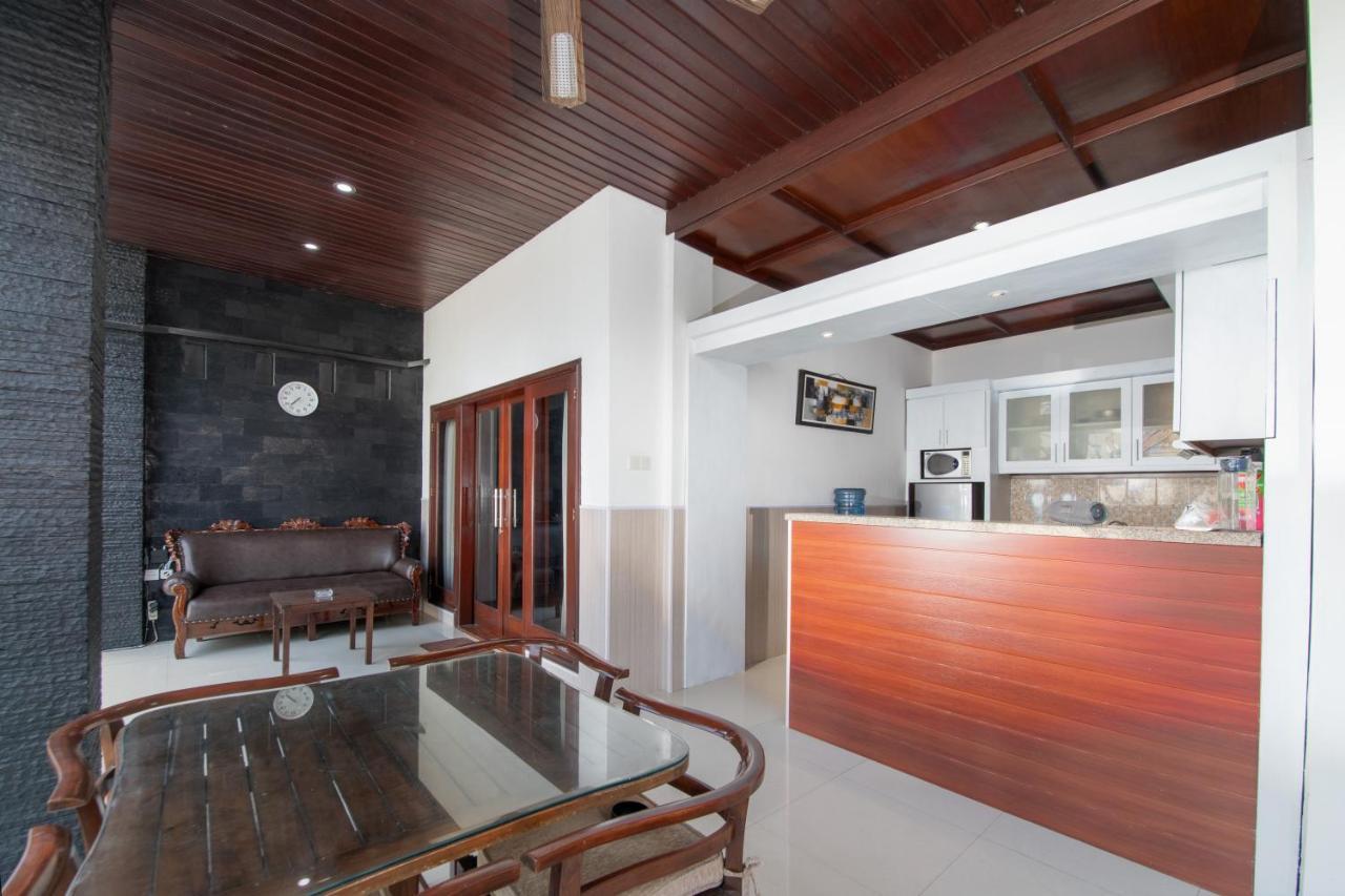 Taurus Seminyak (Bali)